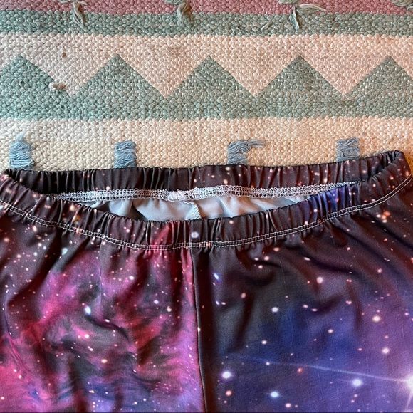 FREEZE | Women’s Vibrant Outerspace Galaxy Printed Leggings Size Medium-Large - Picture 6 of 7
